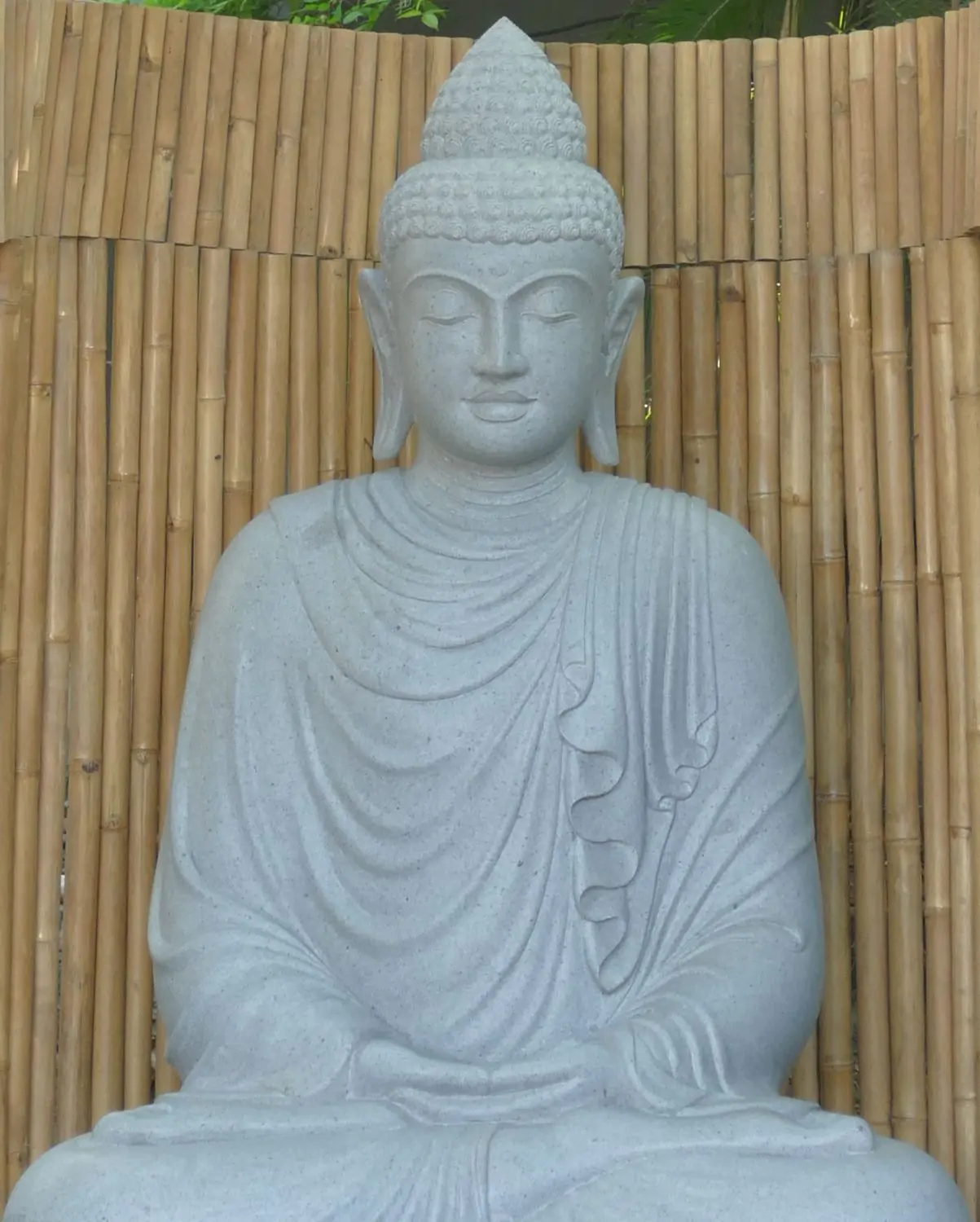  Product image 2 of the product “Seated Buddha made of Riverstone, position Dhyana , H. 220cm. ”